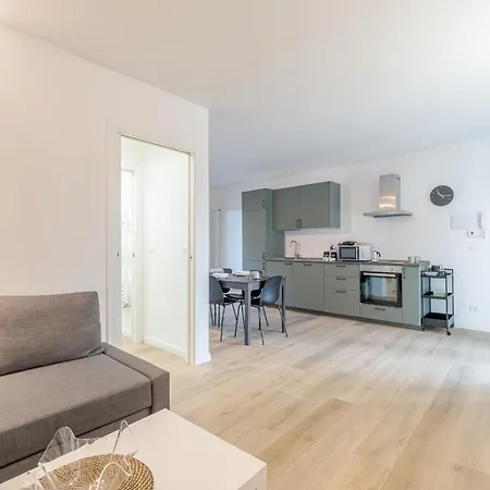 Quadrilatero Romano! Elegant Flat