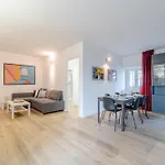 Guesthost - Quadrilatero Romano! Elegant Flat