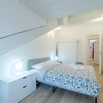 Guesthost - Quadrilatero Romano! Elegant Flat 公寓 *