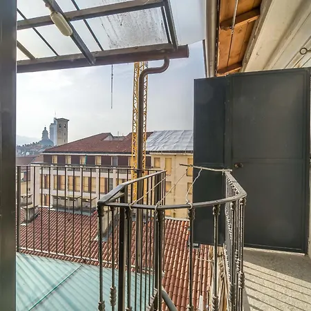 Apartment Guesthost - Quadrilatero Romano! Elegant Flat