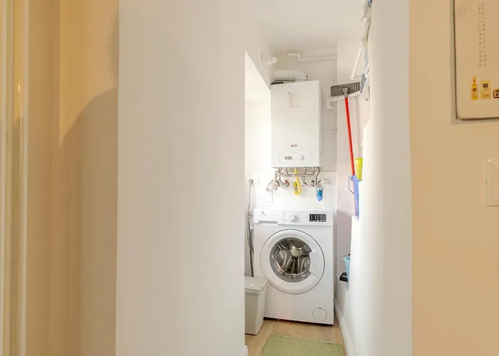 Guesthost - Quadrilatero Romano! Elegant Flat Apartmán