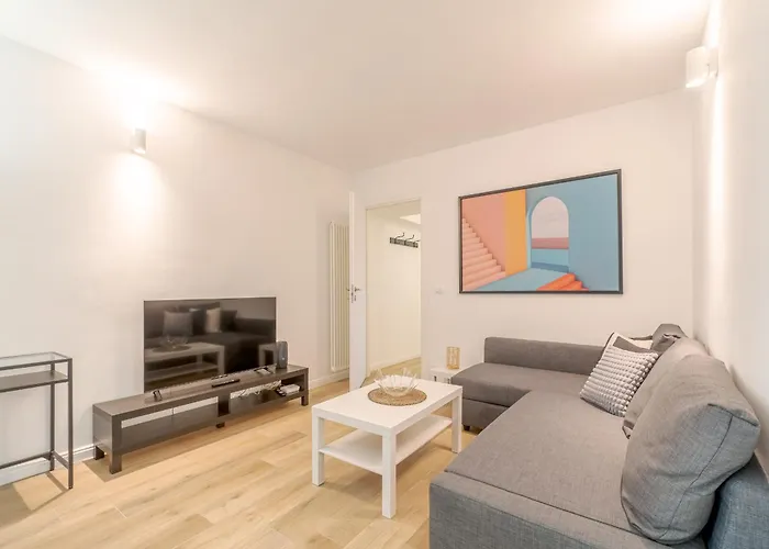 Guesthost - Quadrilatero Romano! Elegant Flat Apartmán